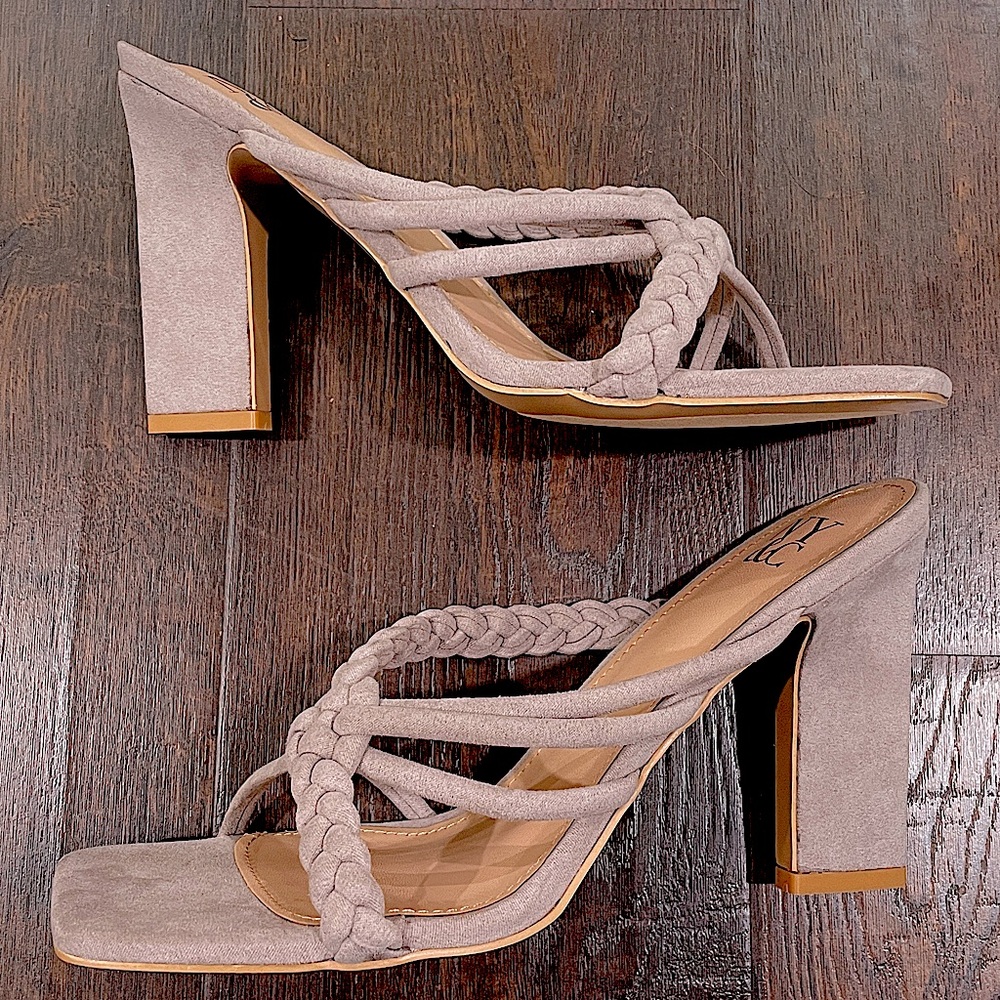 NIB NY&C lavender grey braid strap square toe slim high heel new in box 8.5